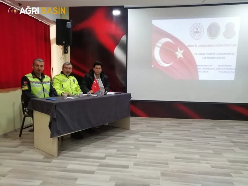 Hamur'da Taşıma Serviscilerine Seminer Verildi