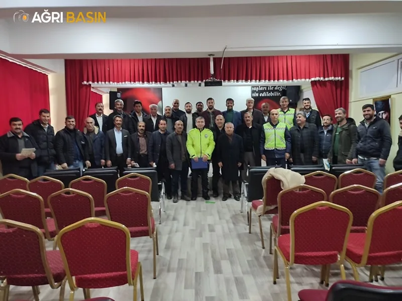Hamur'da Taşıma Serviscilerine Seminer Verildi