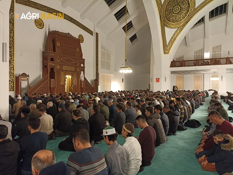 Ağrı’da İlk Teravih Namazı Heyecanı