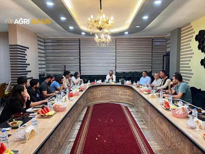 Ağrı Konuşuyor Platformu ve Gazeteciler El Ele