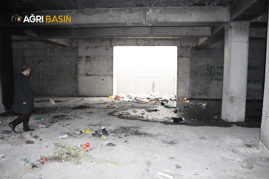 Ağrı'da Metruk Binalar Uyuşturucu ve Fuhuş Yuvasına Dönüşüyor!