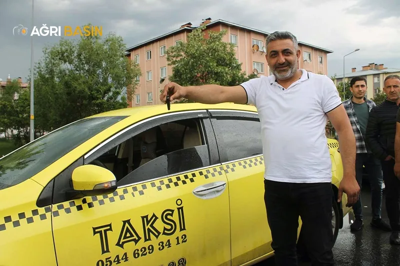 Ağrı'da Taksiciler Gelen Zamlara İsyan Etti