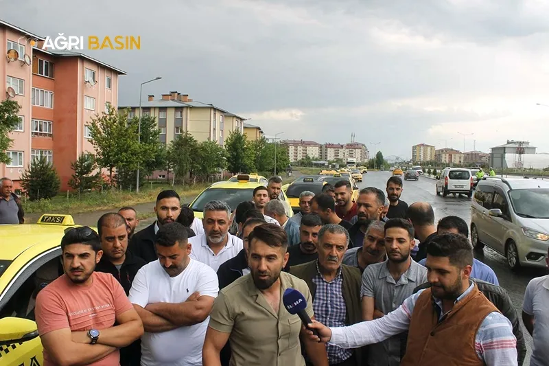 Ağrı'da Taksiciler Gelen Zamlara İsyan Etti