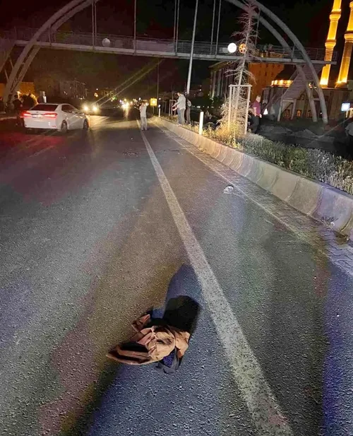 Ağrı'da Trafik Kazası! 3 Çocuk Annesi vefat etti