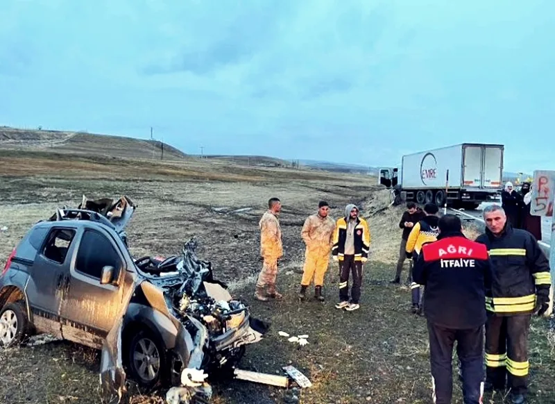 Ağrı'da Trafik Kazası! Uzman Çavuş Hayatını kaybetti