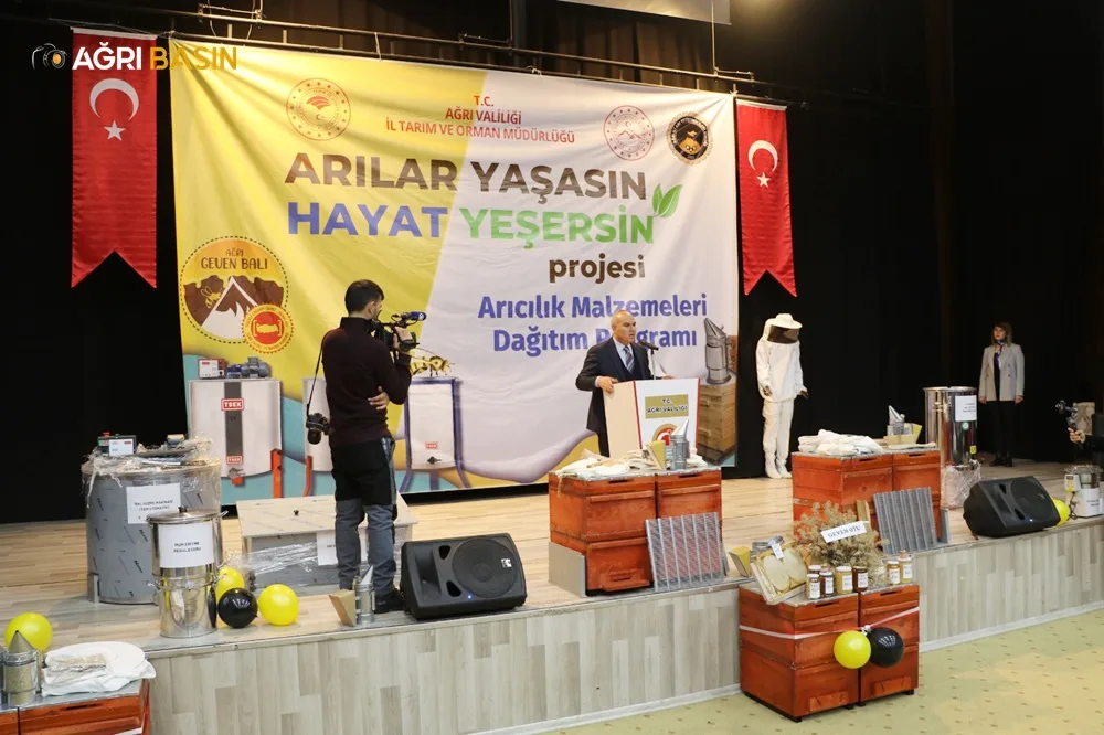 Ağrı'da 100 arıcıya yüzde 75 hibe desteği sağlandı