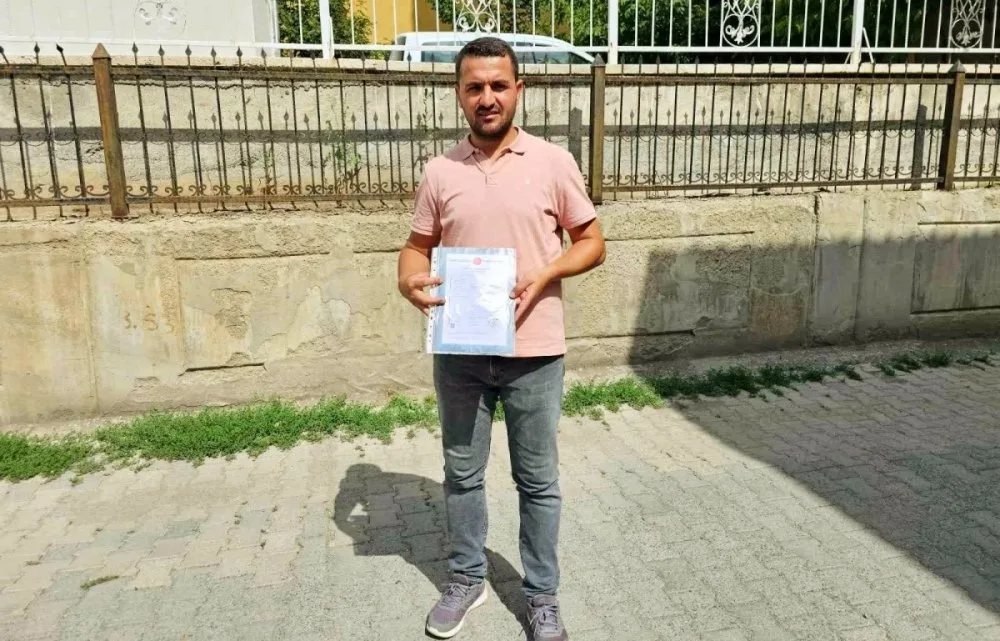 Ağrı'da Hayırsever Çift Tüm Varlıklarını Kızılay'a Bağışladı