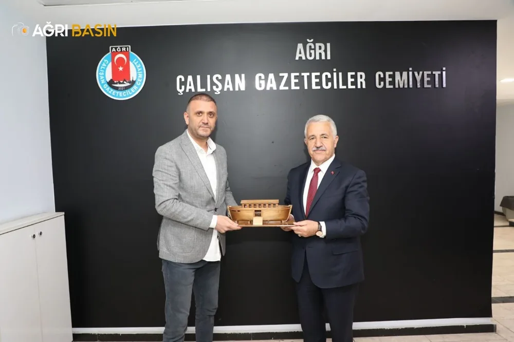 Ulaştırma Eski Bakanı Ahmet Arslan AÇGC'yi ziyaret etti