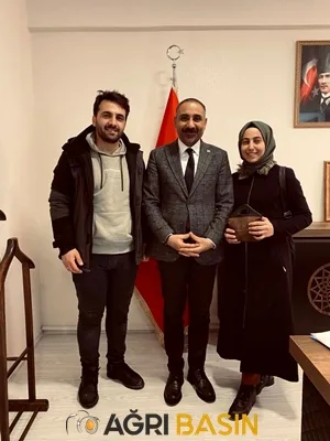 Başkan Ahmet Tunç 100 bin liralık döviz ve altını sahibine teslim etti