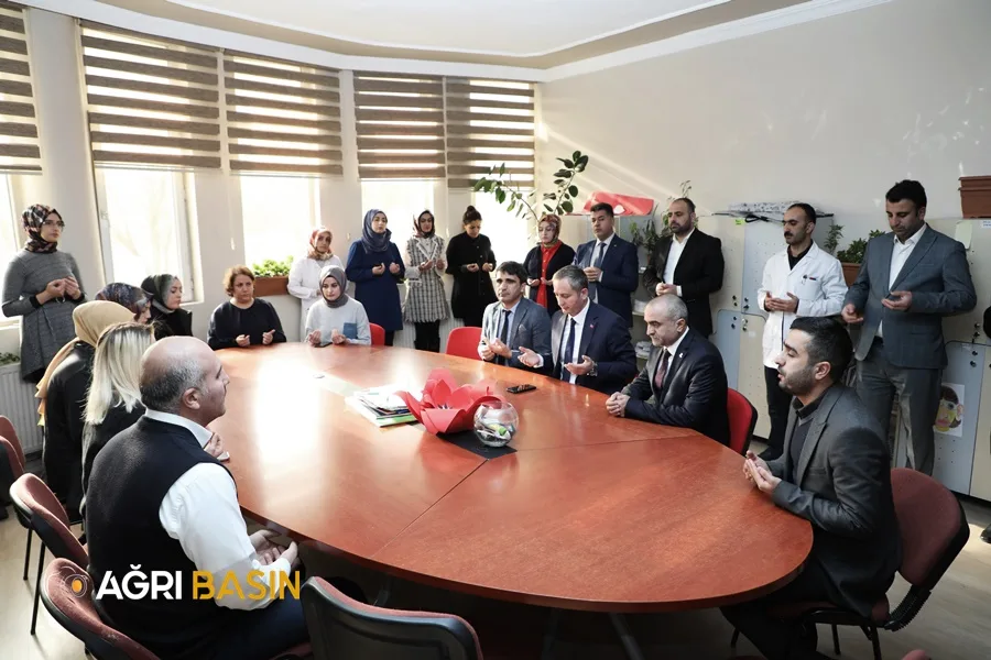 Ali Beyazoğlu mezarı başında anıldı