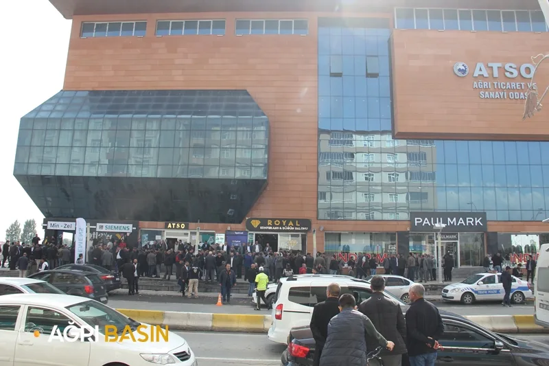 Saim Alpaslan Yeniden ATSO Başkanı seçildi