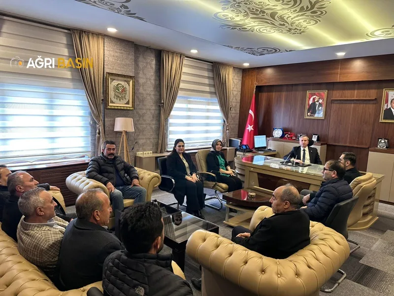 AK Parti Ağrı Merkez İlçe Başkanı Ömer Tahtalı’dan Hasan Kökrek'e ziyaret