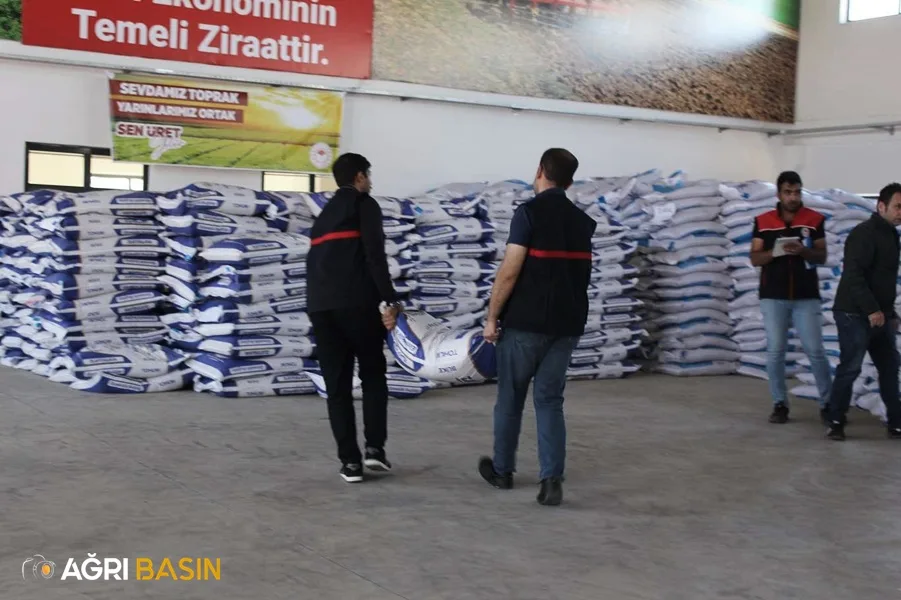 Ağrı'da Çiftçilere 530 ton buğday tohumu dağıtımı gerçekleştirildi
