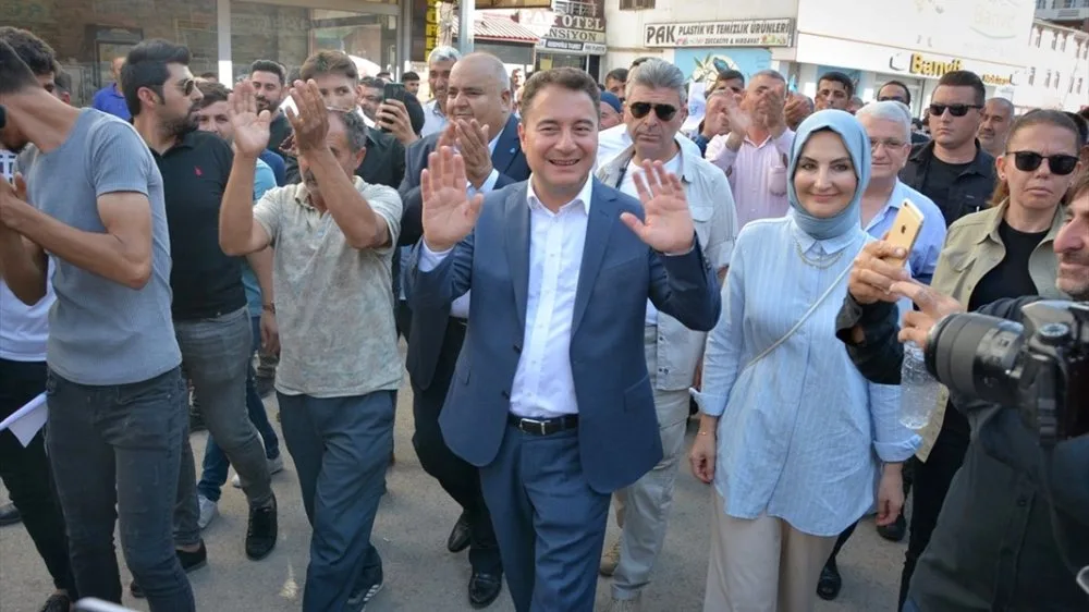 DEVA Partisi Genel Başkanı Ali Babacan Patnos'ta