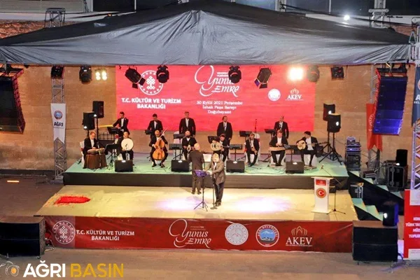 Ağrı İshak Paşa Sarayında Yunus Emre'yi Anma Töreni Gerçekleştirildi