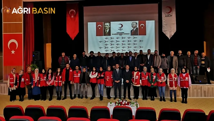 Orhan Tatlı Kızılay Ağrı Şube Başkanı olarak güven tazeledi