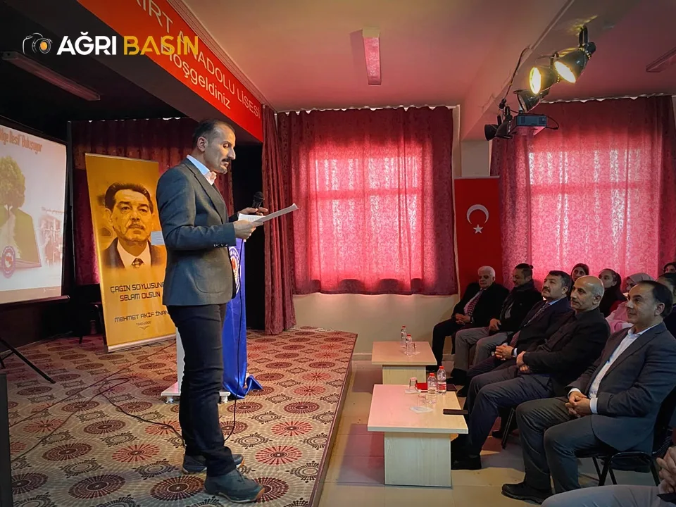 Eleşkirt’te Lise Öğrencilerine Kitap Okumanın Önemi Anlatıldı