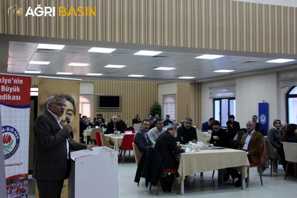 Eğitim-Bir-Sen Ağrı Şubesi Mart ayı il divan toplantısını gerçekleştirdi