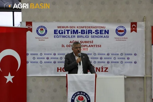 Eğitim-Bir-Sen Ağrı Şubesi Mart ayı il divan toplantısını gerçekleştirdi