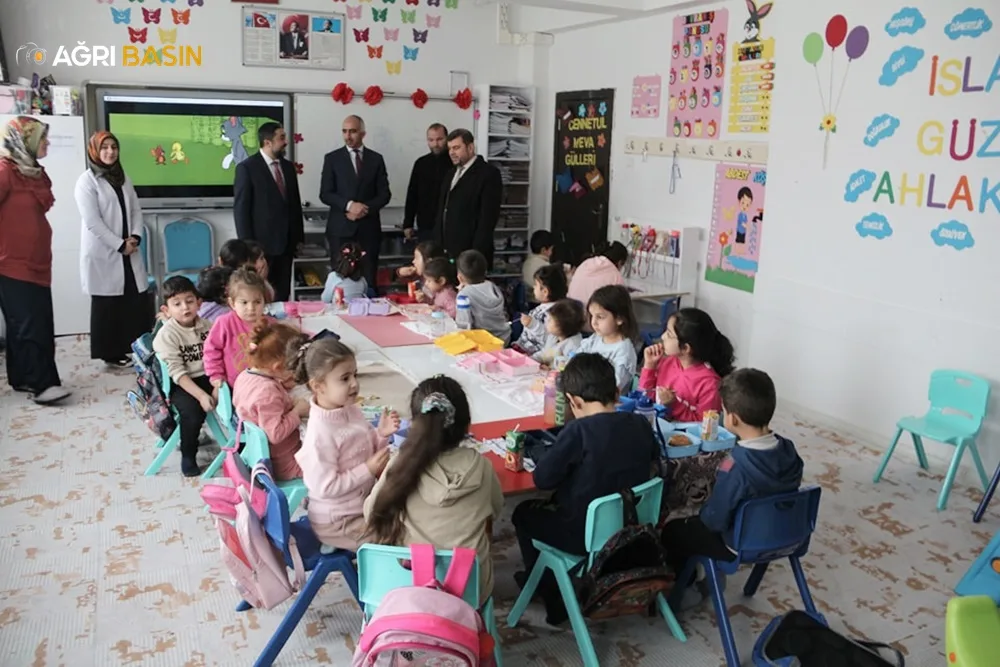 Ağrı İl Müftüsü Necati Şafak, Eleşkirt'te bir dizi etkinliğe katıldı