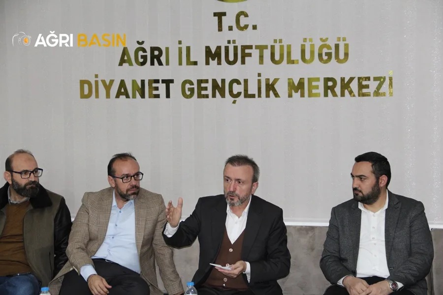 Din İşleri Yüksek Kurulu Üyesi Yıldırım Ağrı'da Gençlerle Buluştu