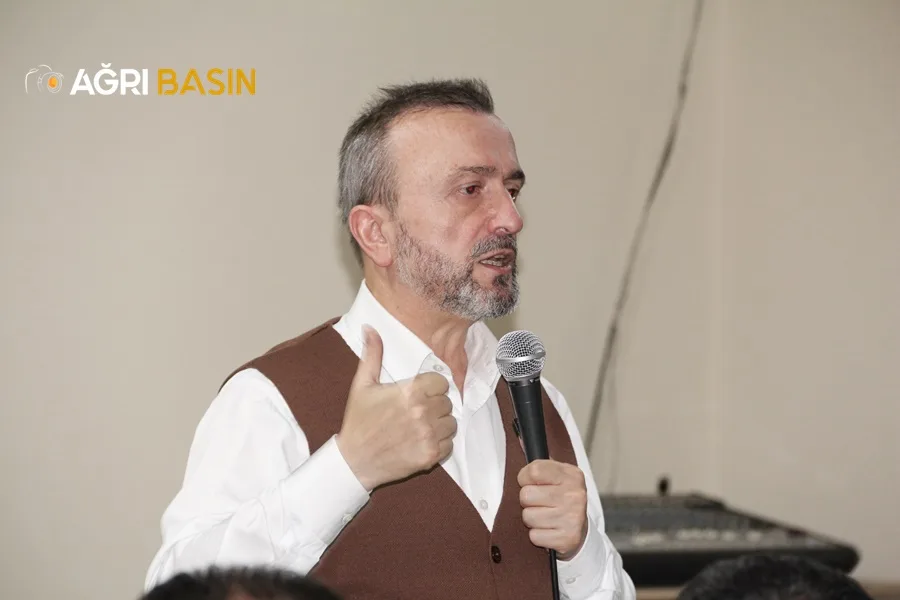 Din İşleri Yüksek Kurulu Üyesi Yıldırım Ağrı'da Gençlerle Buluştu