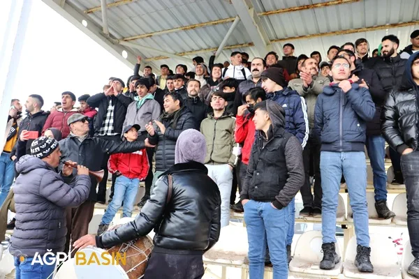 Diyadinli gençlerden Kaymakam Balcı’ya sevgi seli