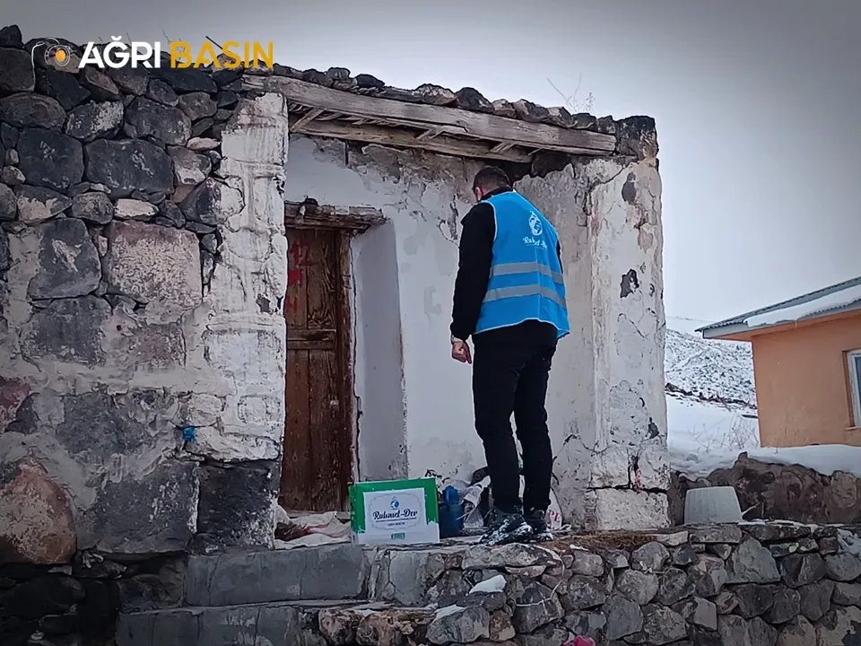 Ağrı Rahmet-Der Doğubayazıt’ta 150 Aileye Gıda Yardımı