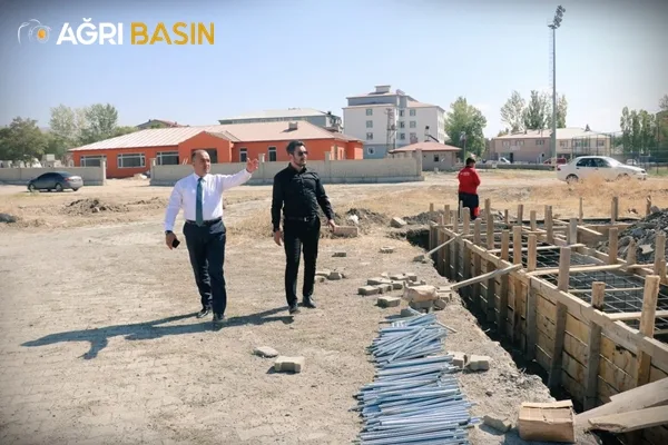 Müdür Çalgan, Tutak ve Patnos’ta ki Spor Yatırımlarını İnceledi