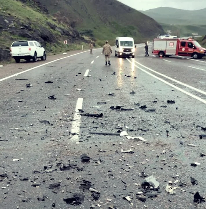 Ağrı'da Feci Kaza! 4 Ölü 3 Yaralı