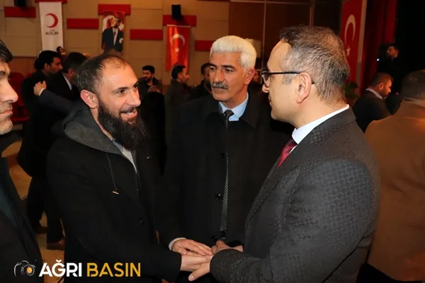 Orhan Tatlı Kızılay Ağrı Şube Başkanı olarak güven tazeledi