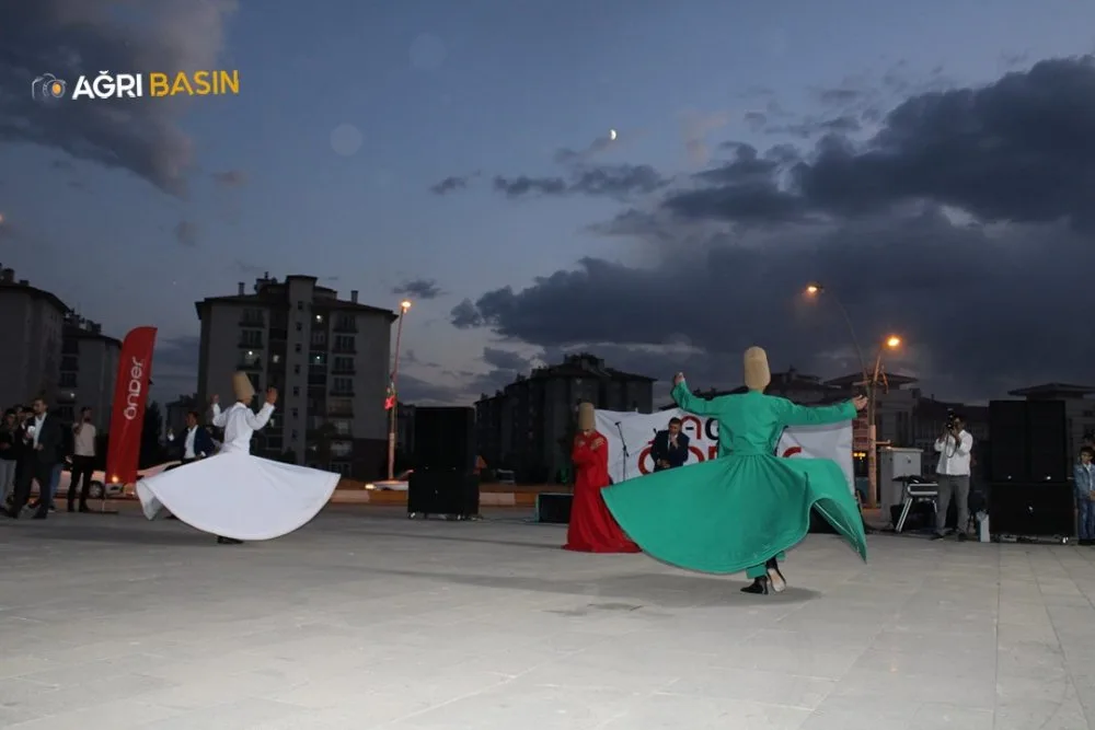 ÖNDER İmam Hatipler Derneği Ağrı Şubesinden Kur'an tilaveti, ilahi ve ezgiler etkinliği