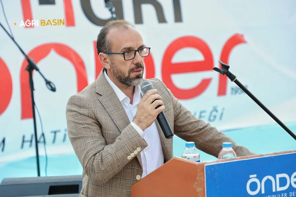 ÖNDER İmam Hatipler Derneği Ağrı Şubesinden Kur'an tilaveti, ilahi ve ezgiler etkinliği