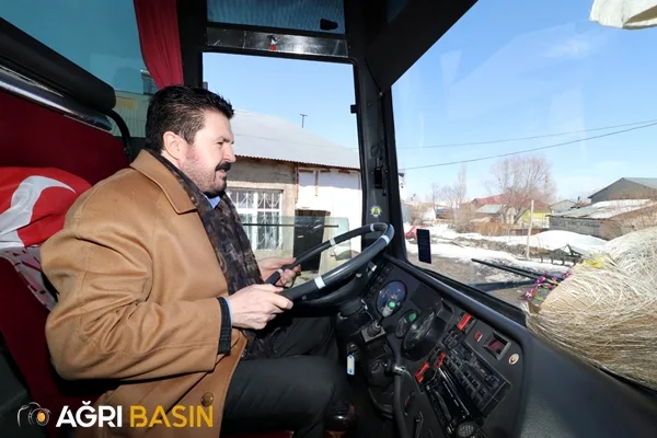 Başkan Savcı Sayan Köy çocuklarını sinema ile buluşturdu