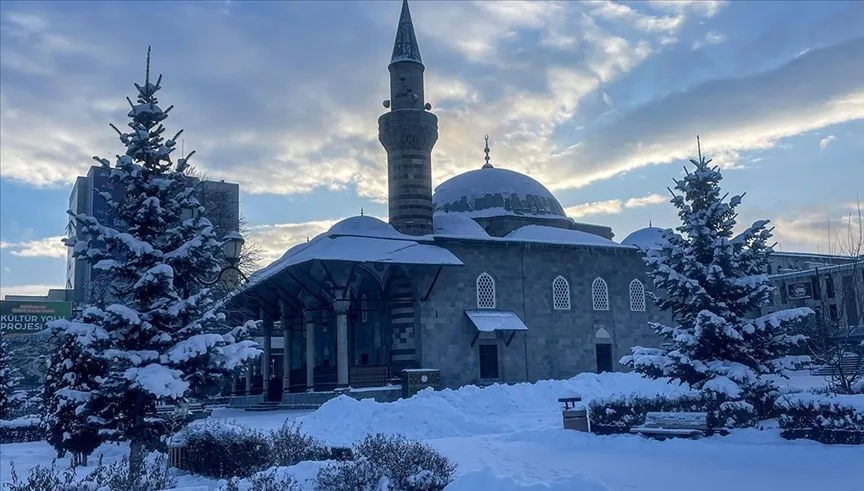 Soğuk Hava ve Kar Ağrı, Erzurum, Kars ve Ardahan'ı Sarstı
