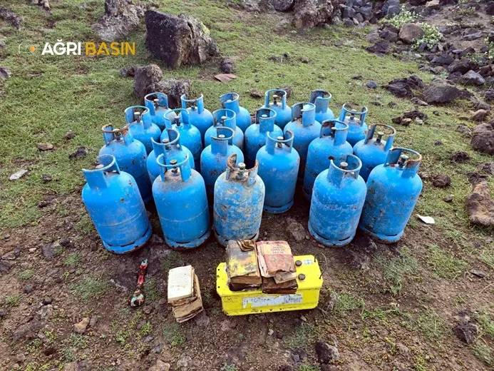 Tendürek Dağı'nda Terör Örgütüne Ait Mağara Ele Geçirildi