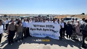Ağrı’dan 150 araçlık konvoyla 3500 kişi, Malazgirt Zaferi yürüyüşünde